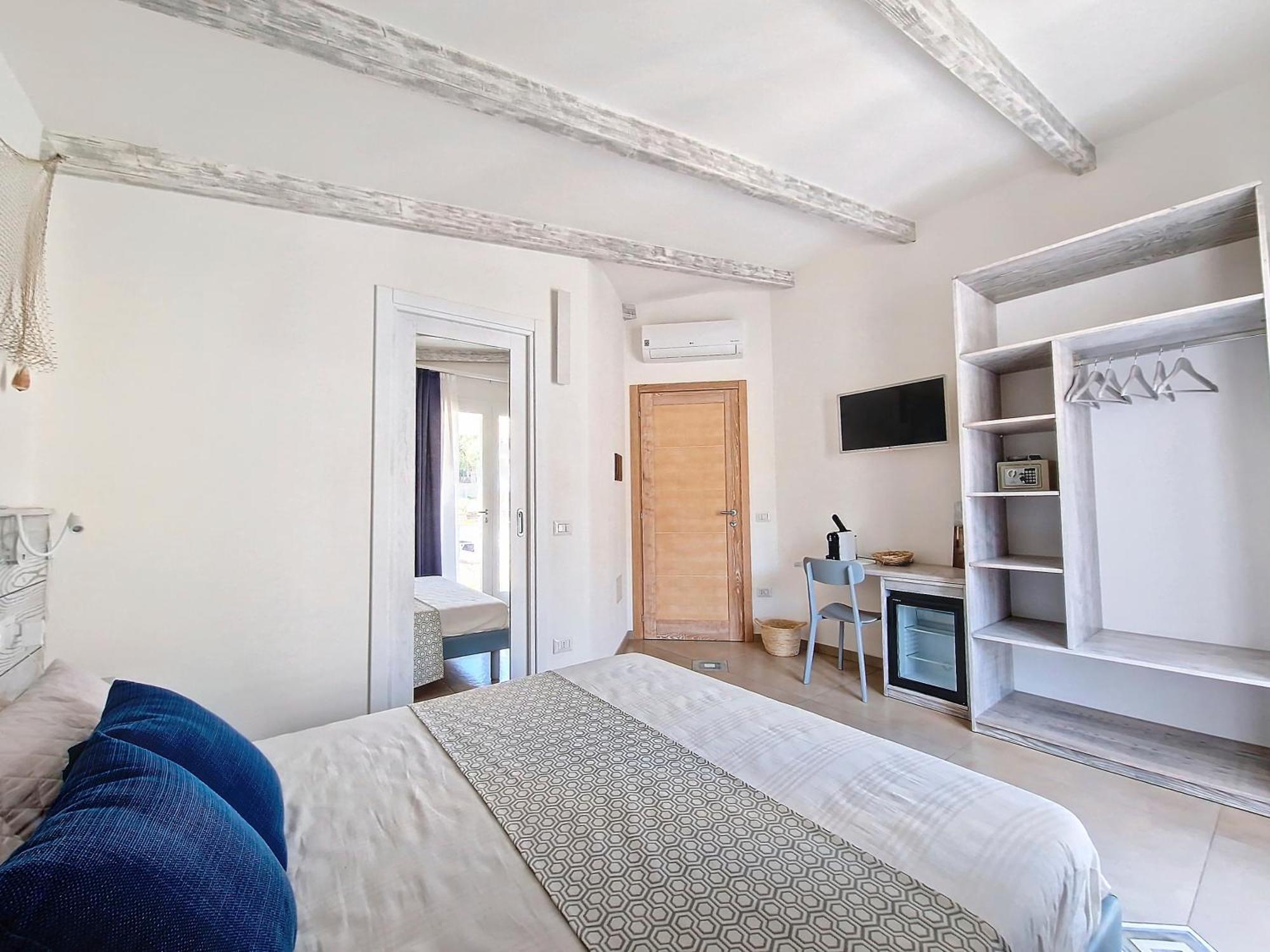 L'Onda Marina Hotel Кастелсардо Екстериор снимка