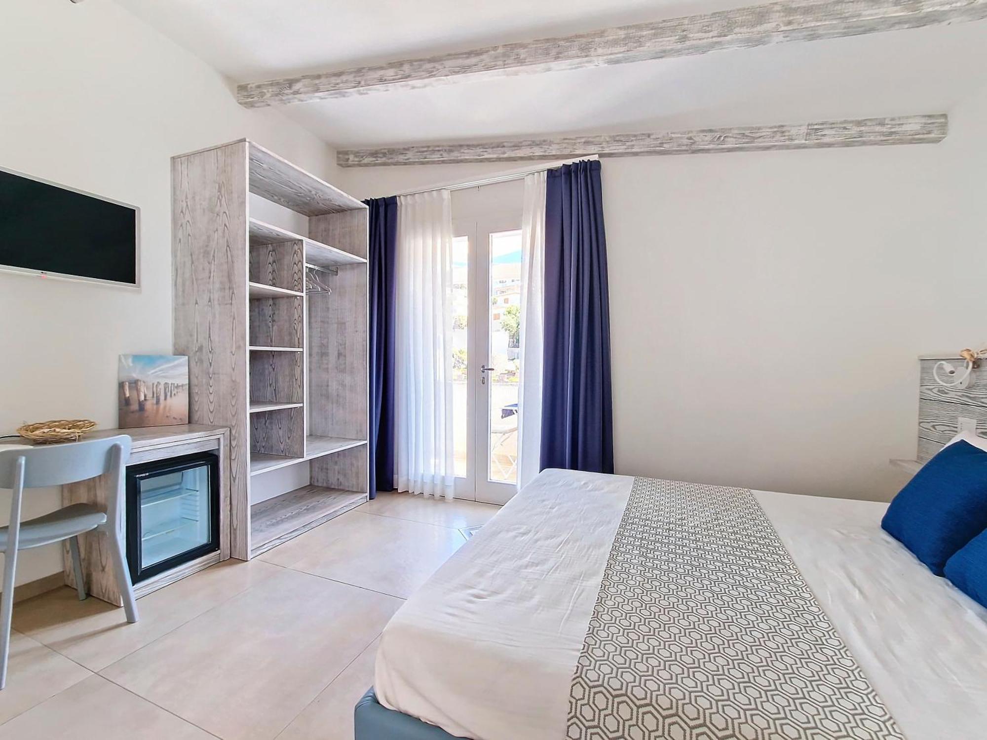 L'Onda Marina Hotel Кастелсардо Екстериор снимка