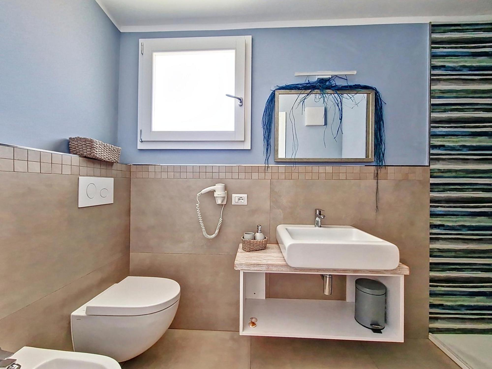 L'Onda Marina Hotel Кастелсардо Екстериор снимка